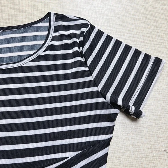 Sheath Black and White Striped Dress  Size Small - Picture 8 of 17